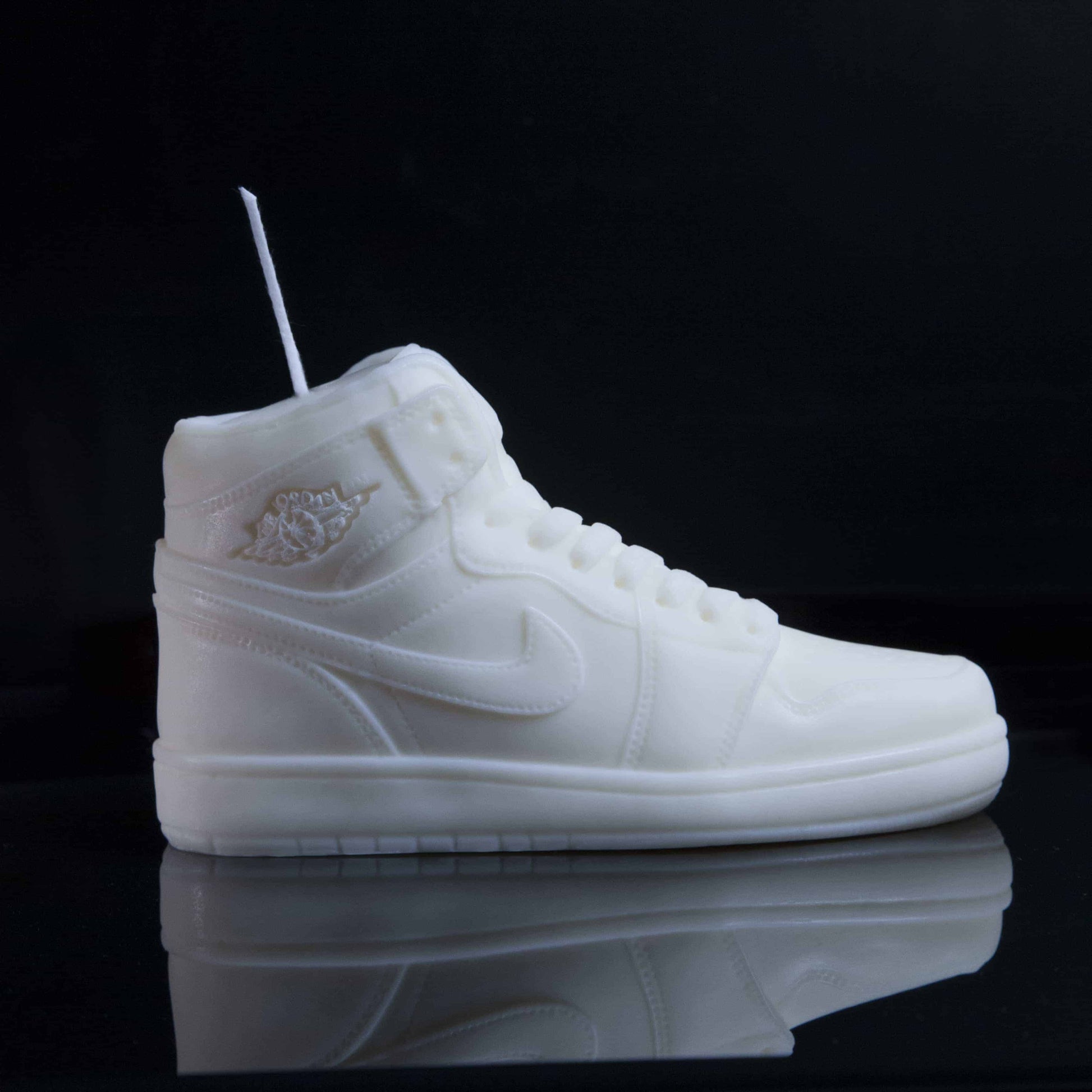 Bougie Sneakers, Bougie en forme de Basket, Bougie Jordan One, Bougie de Collection, Bougie Streetwear, Boutique Pickers Vintage Officielle 